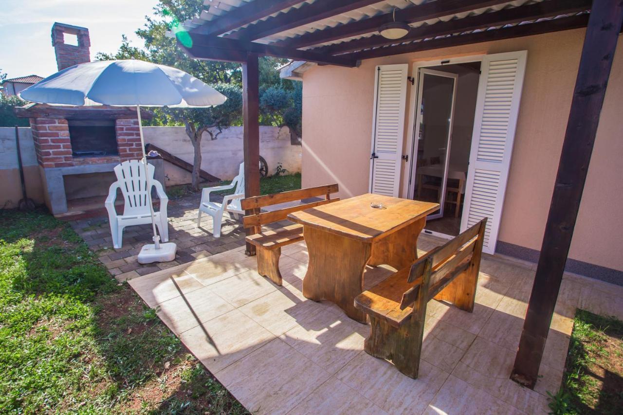 Ferienwohnung Ema-Dany Poreč Exterior foto
